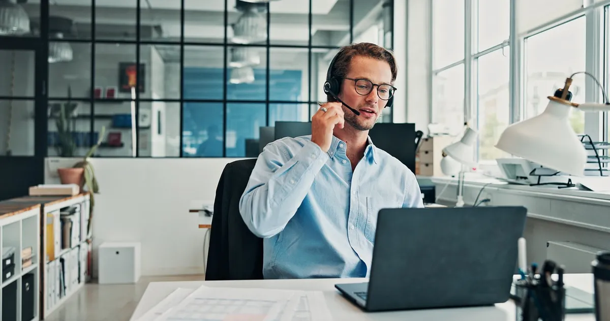 Dutch Customer Support Specialist